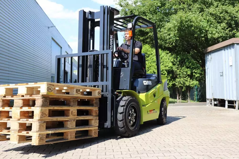 Diesel Forklift : L20-33