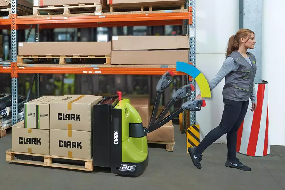 Pallet truck